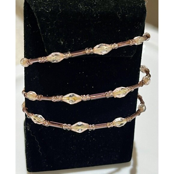 Womens PINK CRYSTAL GLASS BEADS SPIRIAL WIRE WRAP BRACELET FAIRY - Picture 1 of 8